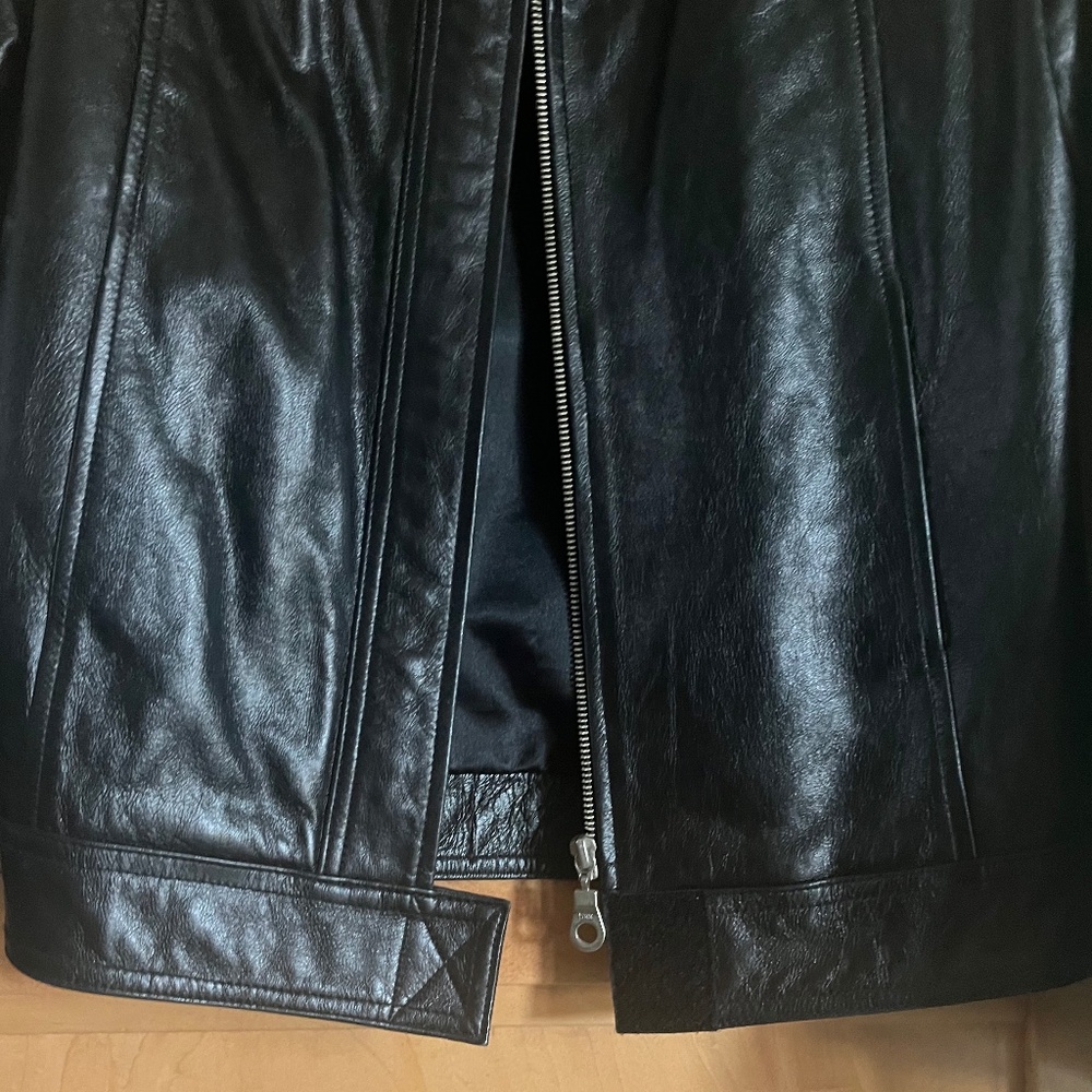 Black Leather Jacket   Satin Lined   Like New   Women's Small - Picture 8 of 15